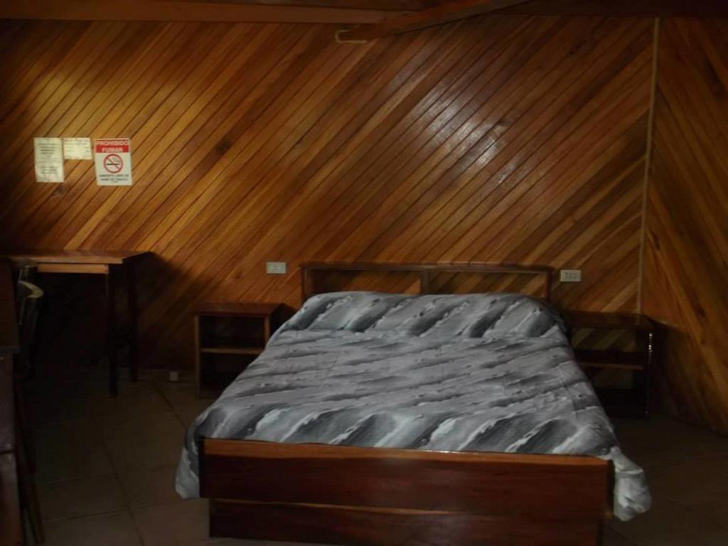 Hotel Las Fresas Del Volcan Poas Sabana Redonda ห้อง รูปภาพ