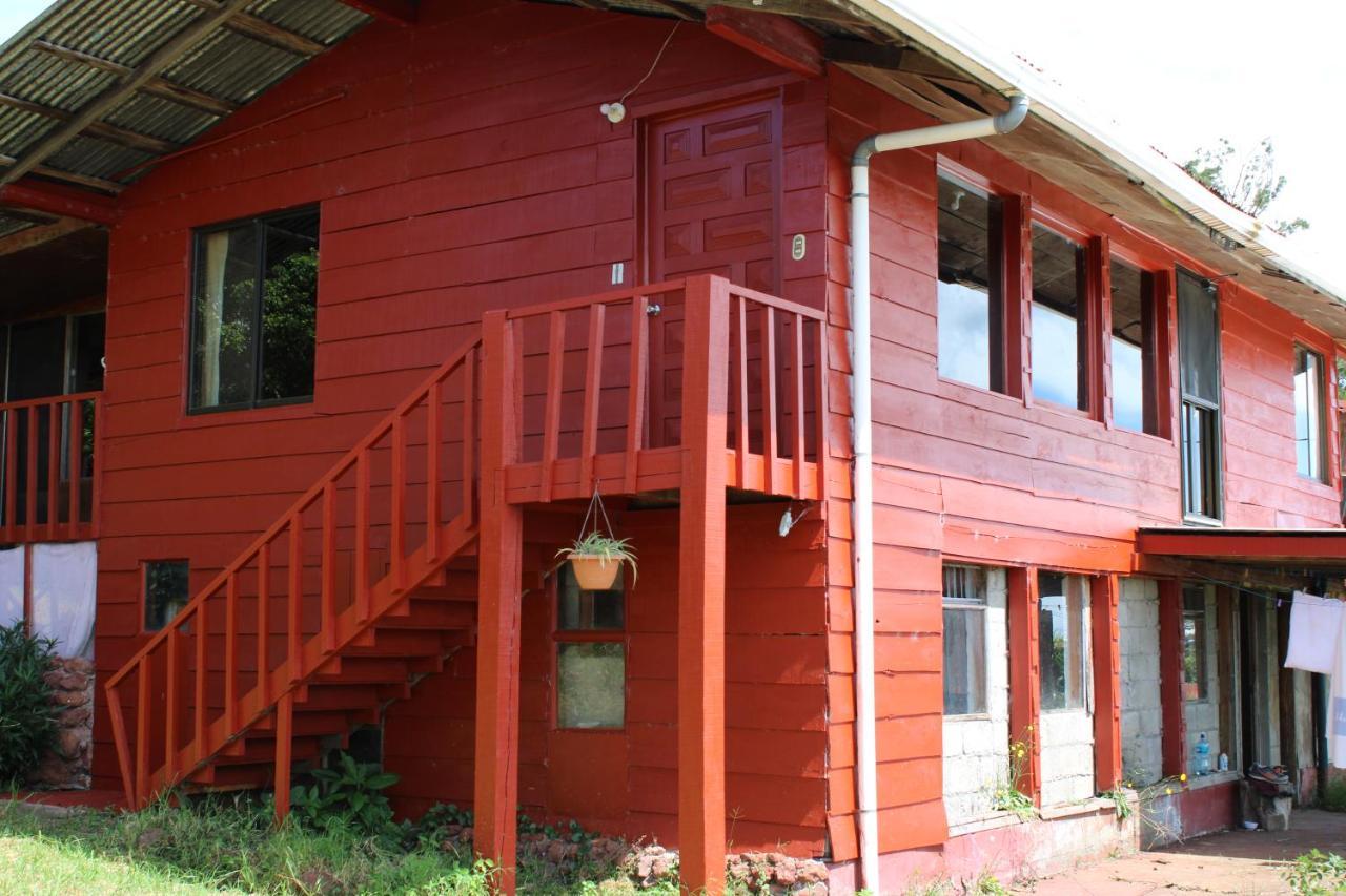 Hotel Las Fresas Del Volcan Poas Sabana Redonda ภายนอก รูปภาพ